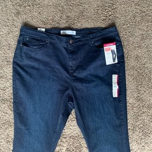 Levi Strauss Signature Mid Rise Bootcut Jeans